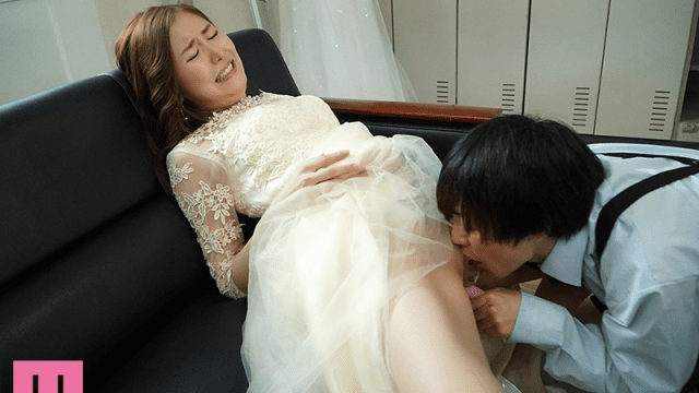 MIAA-408_Cô dâu bị hai cậu em chồng địt ngay tại đám cưới - xgvsjovc.sbs