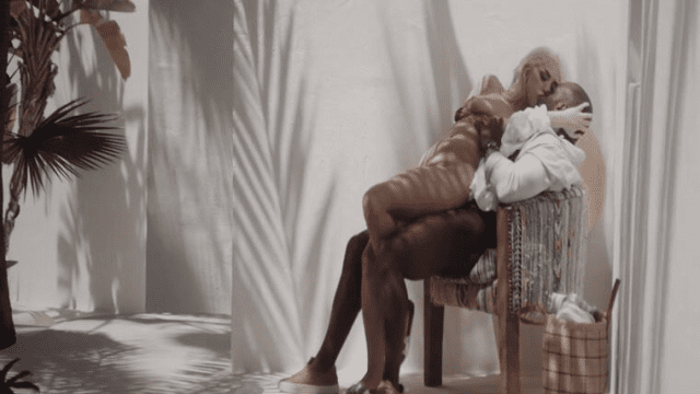 Làm tình cùng em ở phía sau nhà - xgvsjovc.sbs