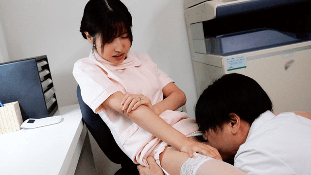 IPX-613_Nữ y tá làm tình nguyên đêm với anh bác sĩ trẻ tuổi - xgvsjovc.sbs