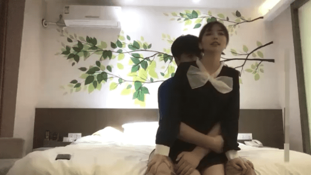 Một cô bé dễ thương với phong cách preppy - xgvsjovc.sbs