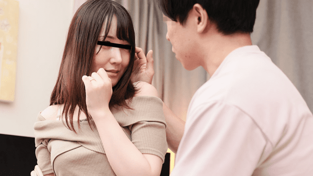 051124_100-Vô tình match mẹ của bạn thân trên tinder - xgvsjovc.sbs