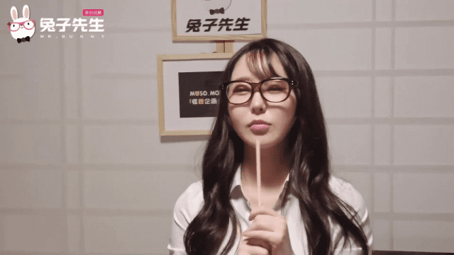 TZ100 - Hiếp dâm tập thể em gái hàng ngon đêm giao thừa - xgvsjovc.sbs